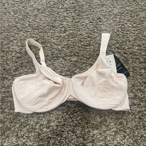 Bali NWT live it up side, shaping bra size 40 C